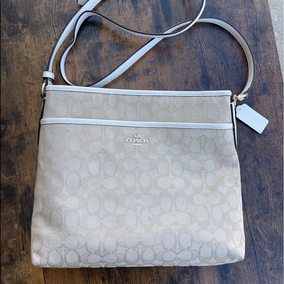 Never used Coach satchel purse - Picture 1 of 6